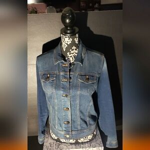 The Gap 1969 Women's Jean Jacket. Size Large.
